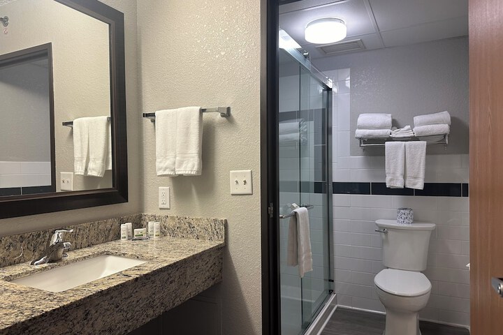 AmericInn by Wyndham Menominee