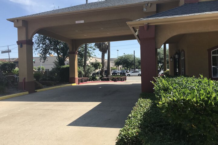 Hotel 4 of 33