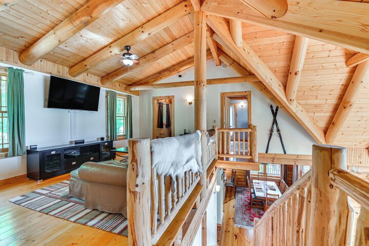 Lakefront Corinth Log Home: Private Dock Fire Pit