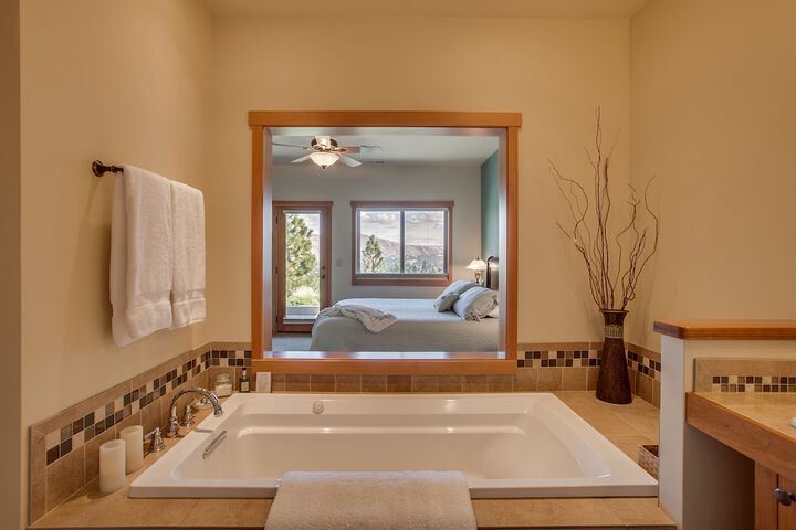 Hot Tub 55 of 70