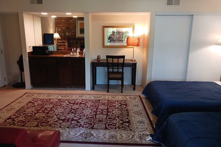 Room 21 of 33