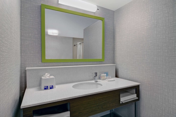 Hampton Inn & Suites Syracuse Dewitt