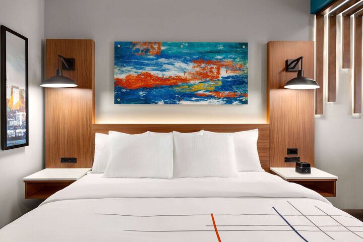 Room 12 of 42