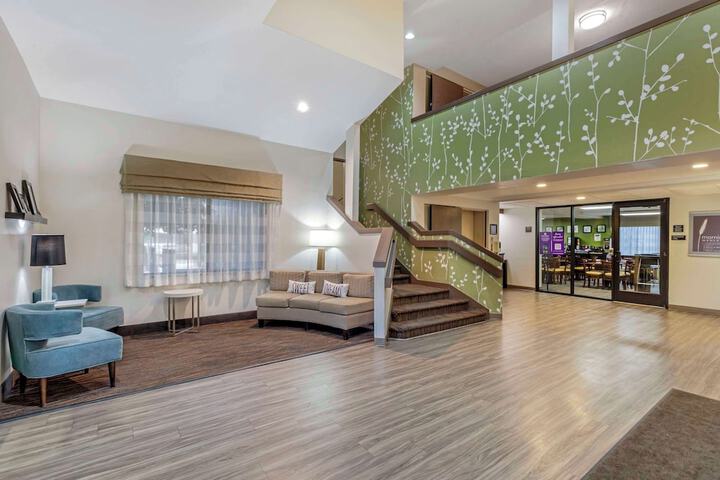 Hotel Interior 11 of 38