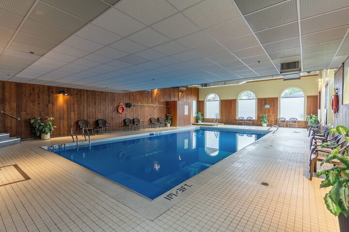 Pool 13 of 64