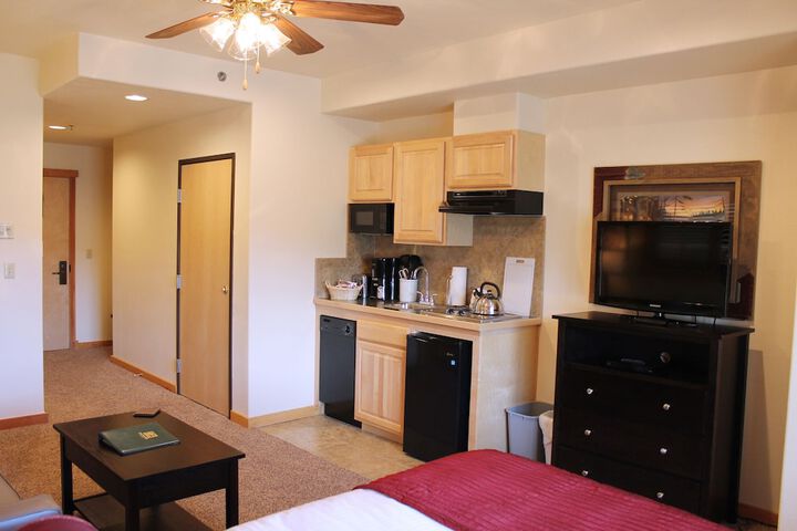 Grand Timber Lodge