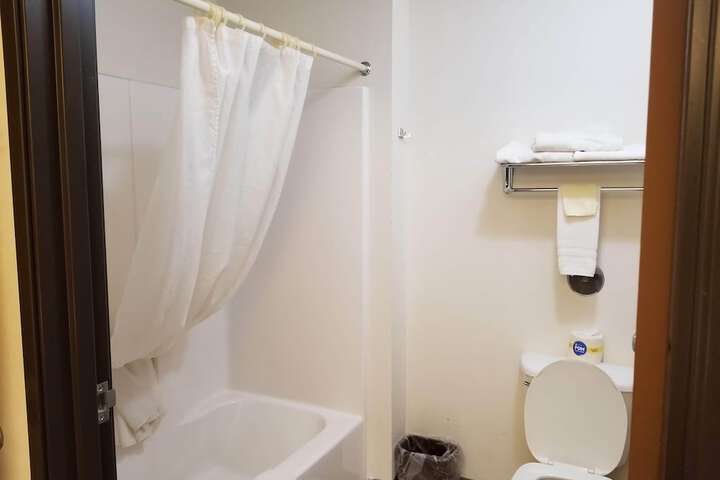 Room 191 of 232