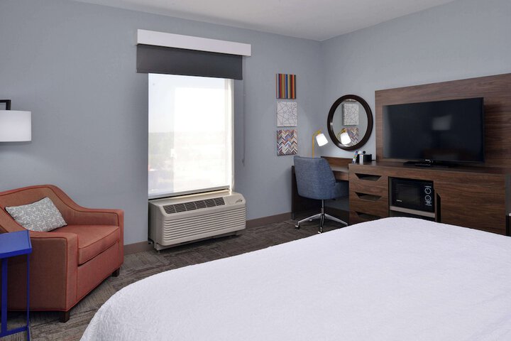 Room 44 of 75