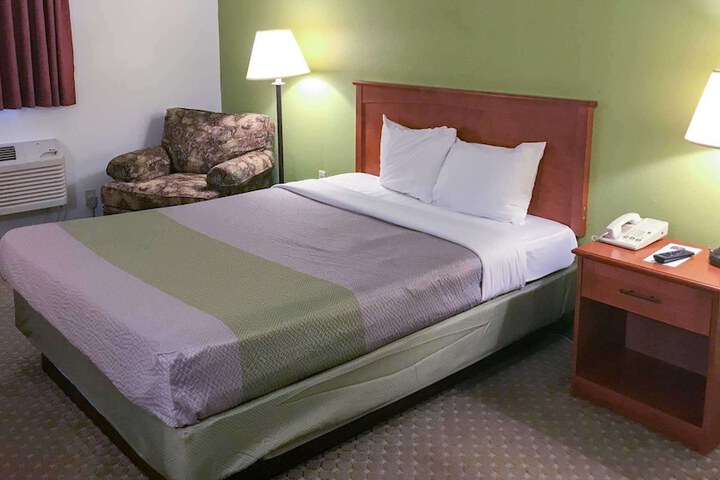 Motel 6 Bloomsburg PA