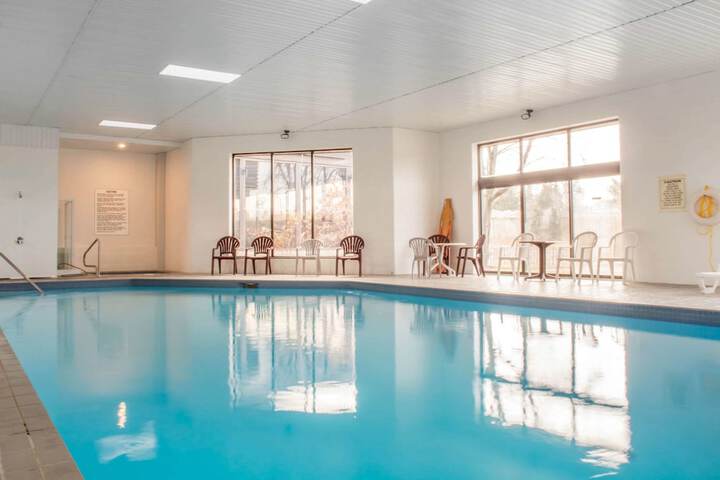 Pool 7 of 75
