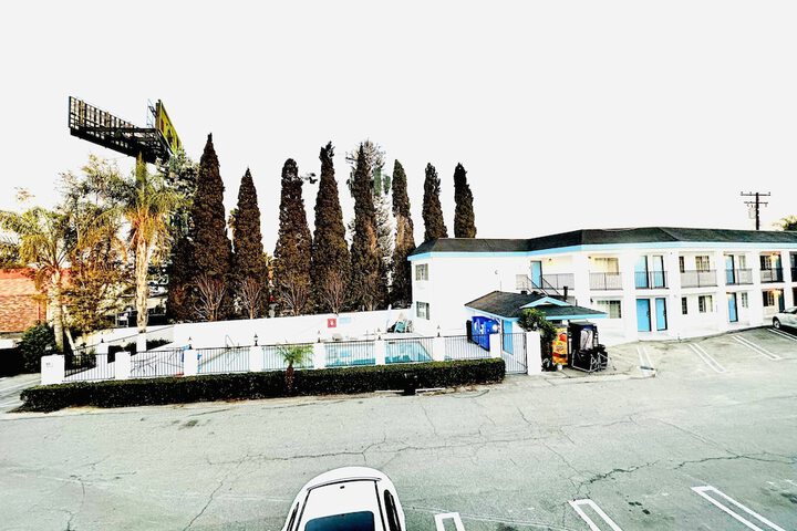 Hotel 7 of 62