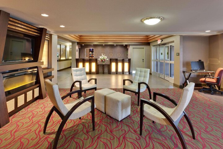 Hotel Interior 5 of 27