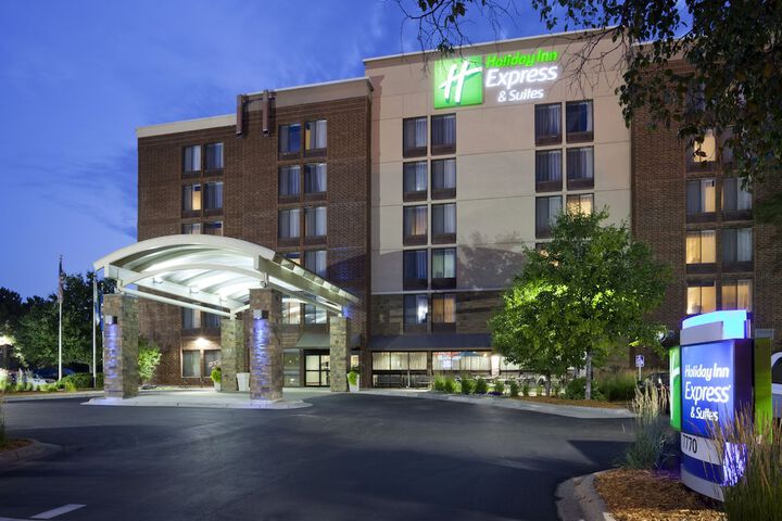 Hotel 2 of 52