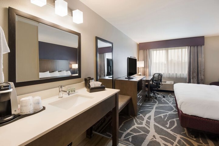 Room 26 of 41