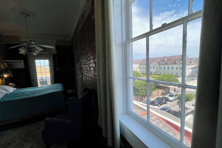 Room 57 of 100