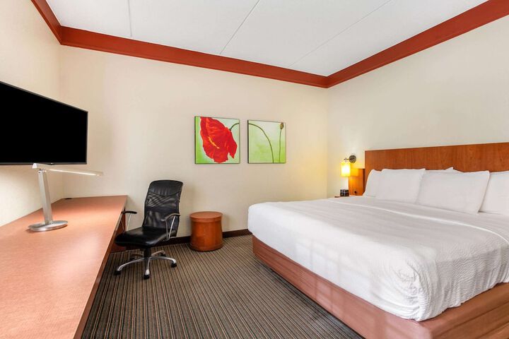 Room 21 of 44