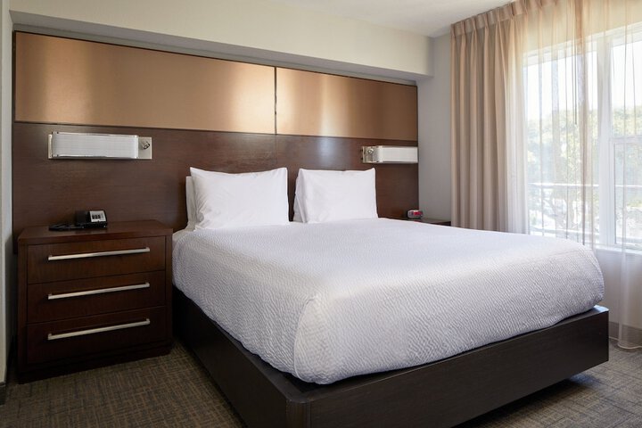 Room 43 of 67