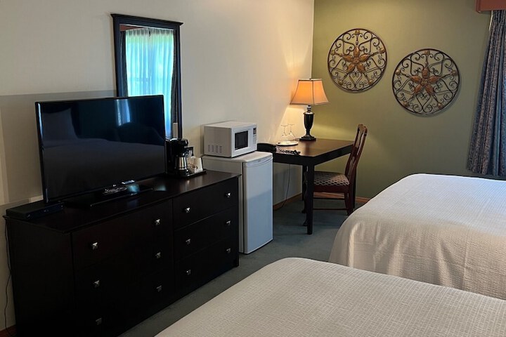 The Grand Hotel Nanaimo