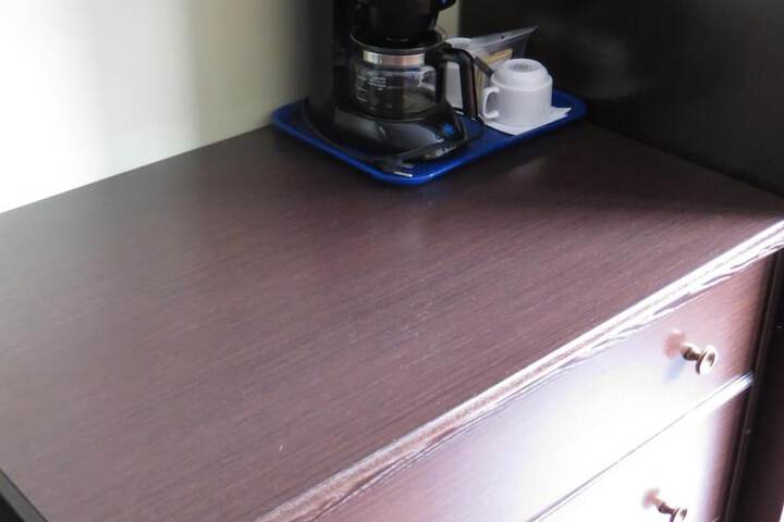 Room 17 of 35