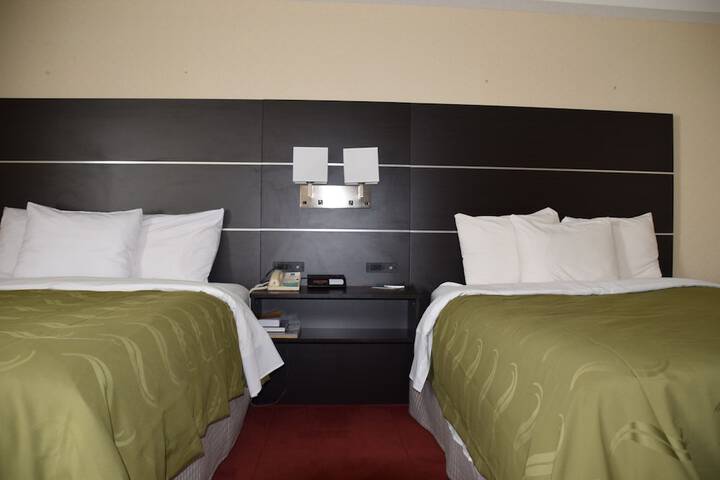 Room 15 of 34