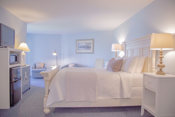 Room 175 of 373