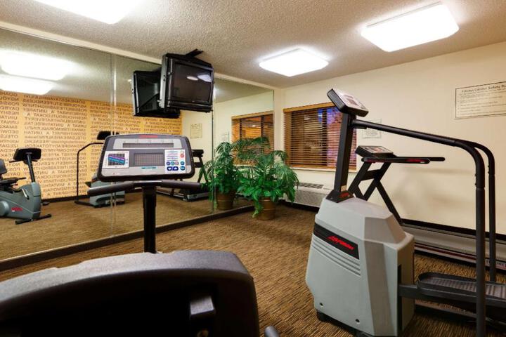 La Quinta Inn & Suites by Wyndham Chicago Willowbrook