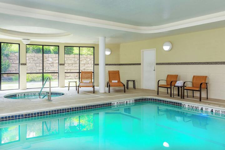 Courtyard Oneonta