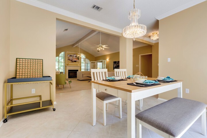 Chic Home w / Club Access Near Bay St. Louis!
