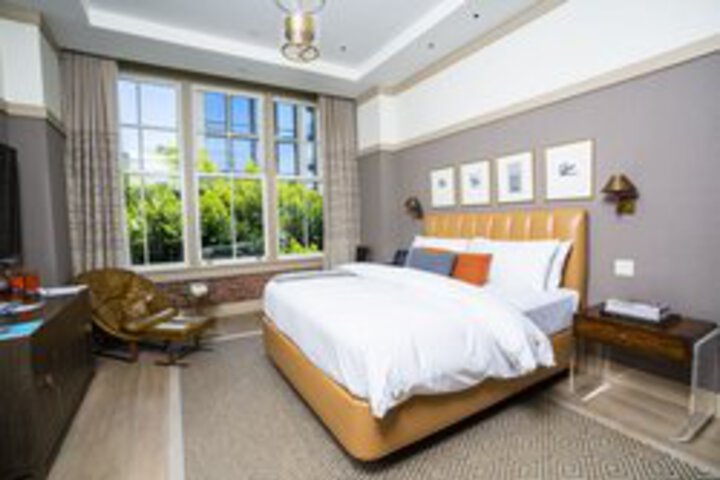 Suite 56 of 105