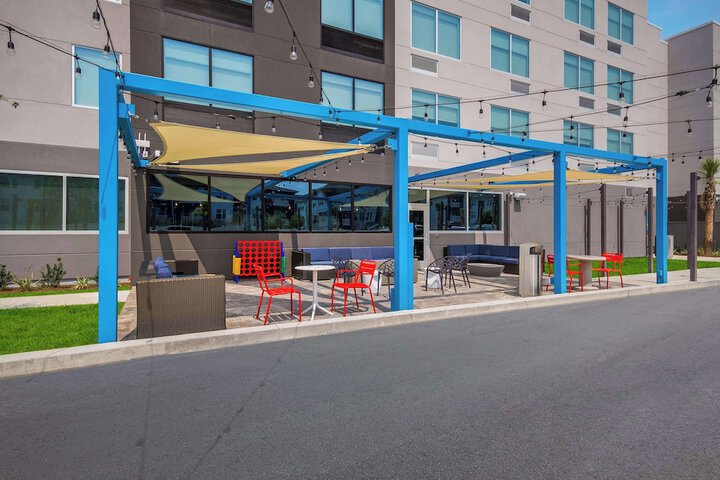Terrace/Patio 43 of 45