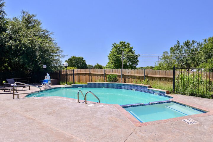 Pool 9 of 52