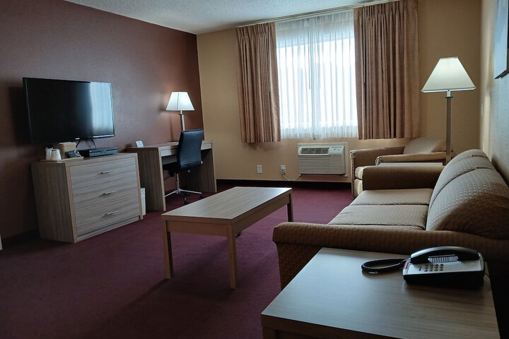 Room 24 of 40