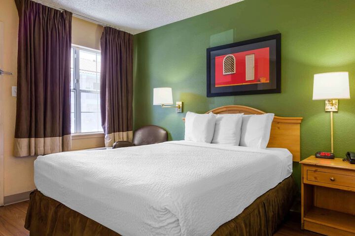 Room 22 of 29