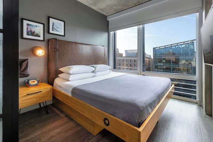 Room 53 of 103