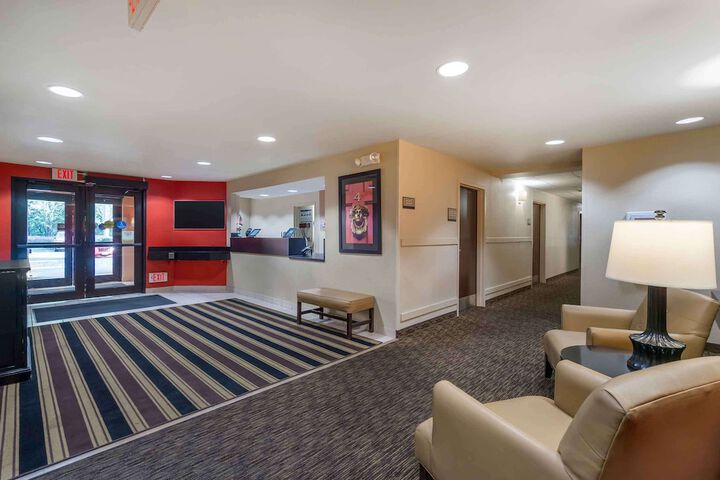 Hotel Interior 9 of 31