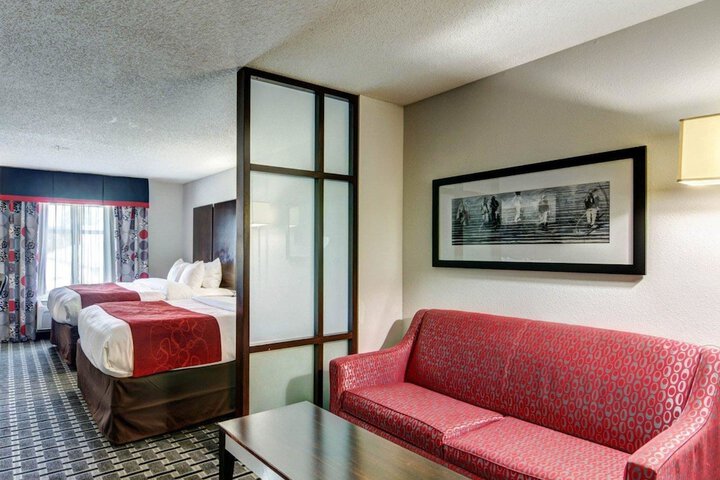 Room 18 of 36