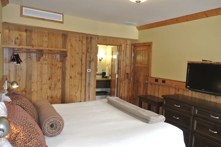 Room 20 of 29