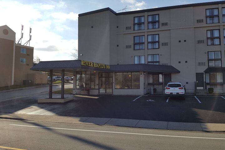 Hotel 4 of 39