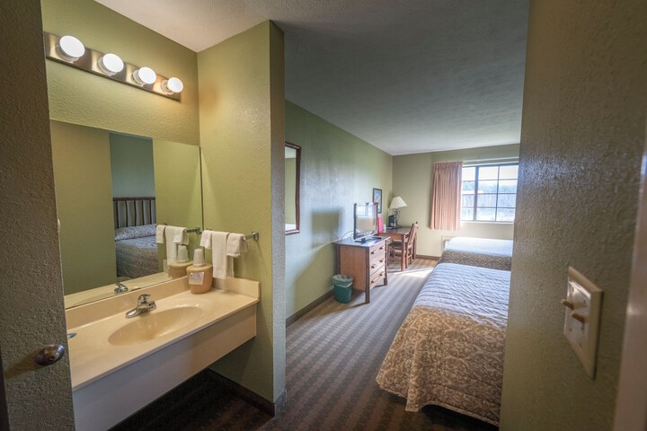 Santas Lodge and Resort
