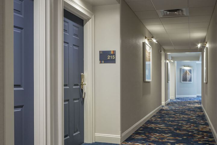 Room 8 of 47