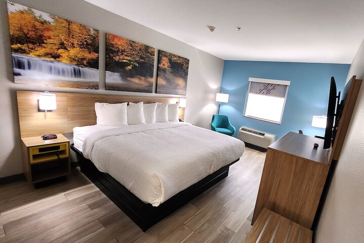 Room 6 of 20