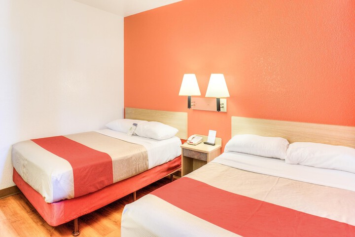 Motel 6 Tigard OR - Portland South - Lake Oswego