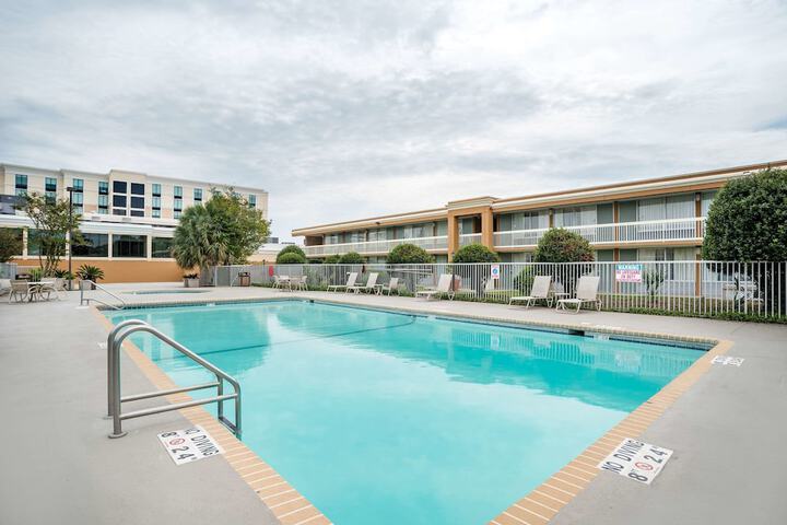 Pool 3 of 44