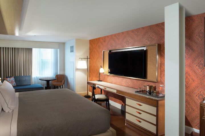Room 60 of 92