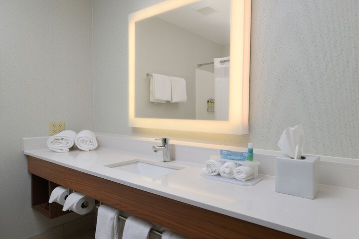 Room 8 of 26