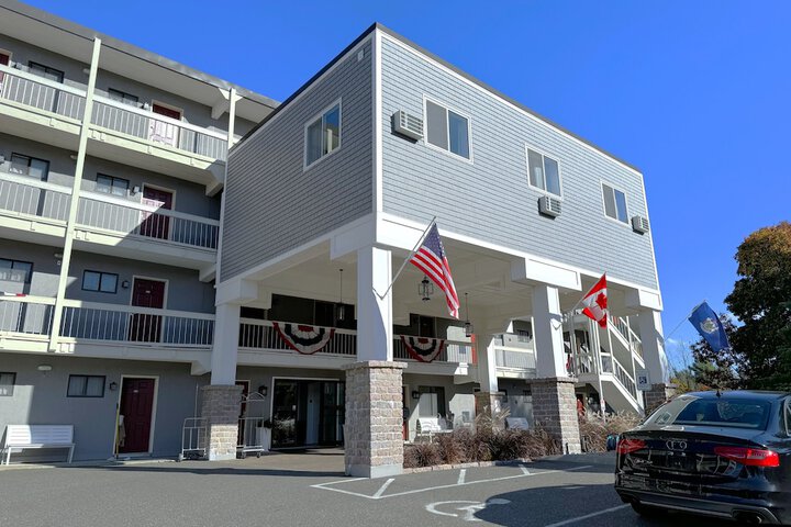 Hotel 4 of 111