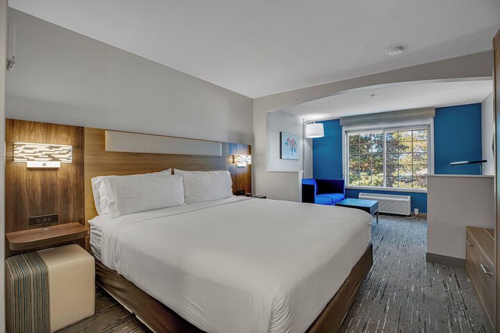 Room 80 of 120