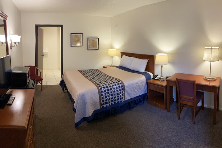 Room 16 of 32