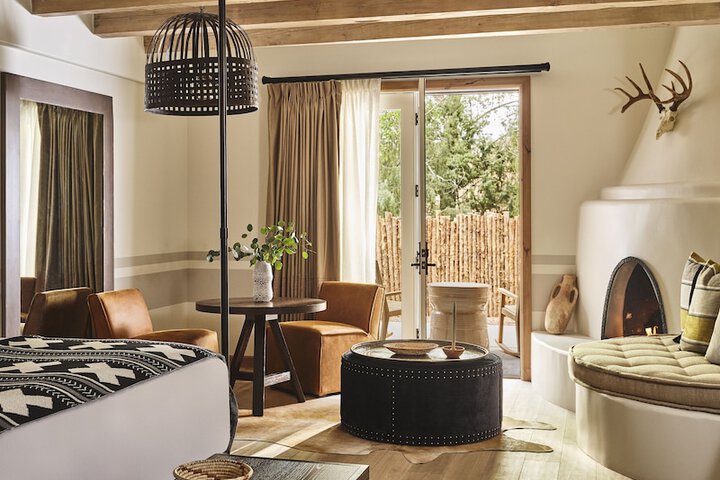 Bishops Lodge Auberge Collection