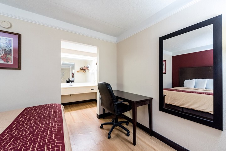 Room 15 of 22